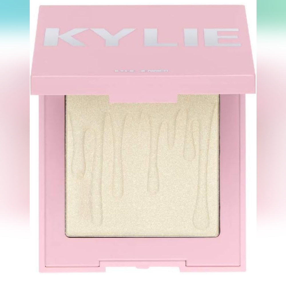 Kylie Jenner Kylighter Pressed Illuminating Powder Quartz .34 Oz